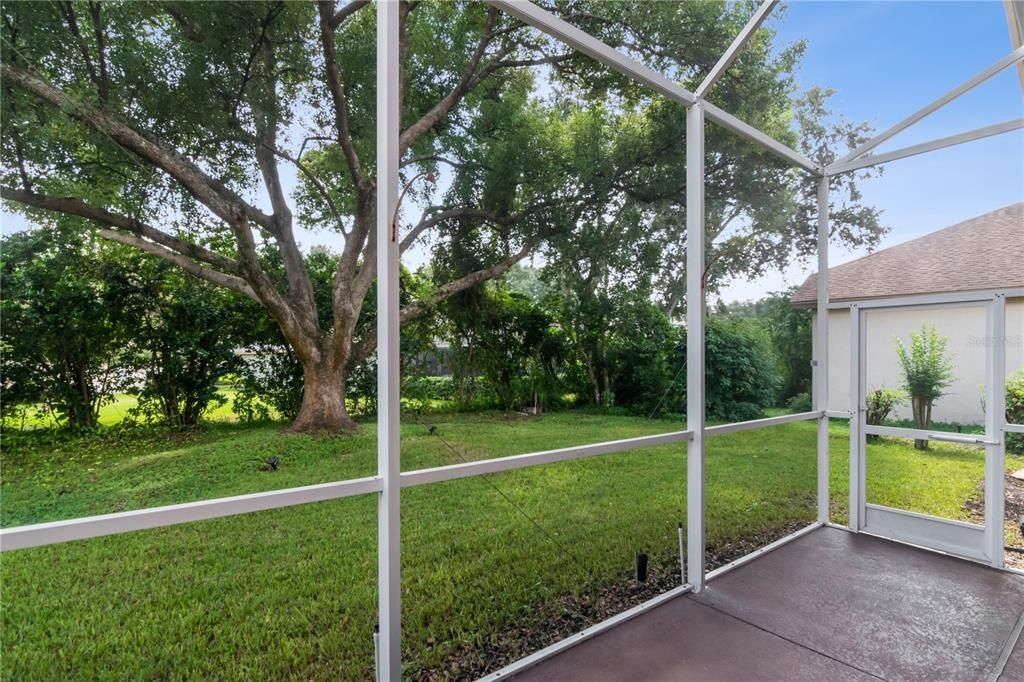 For Sale: $449,900 (4 beds, 2 baths, 2048 Square Feet)
