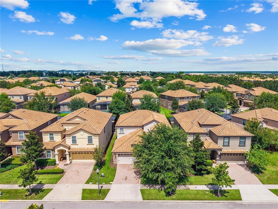 For Sale: $635,000 (6 beds, 6 baths, 3063 Square Feet)