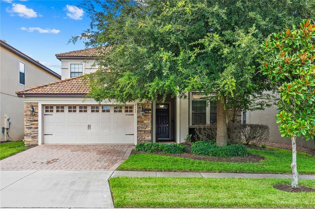 For Sale: $635,000 (6 beds, 6 baths, 3063 Square Feet)