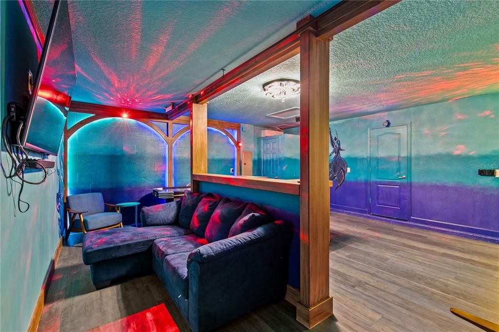 For Sale: $635,000 (6 beds, 6 baths, 3063 Square Feet)
