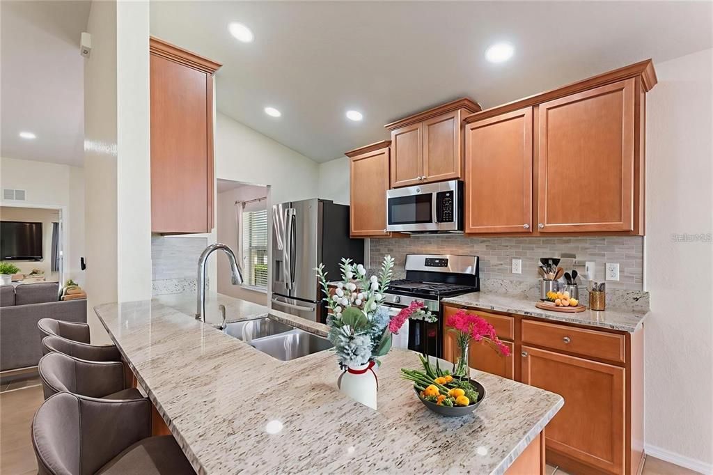 For Rent: $2,300 (3 beds, 2 baths, 1713 Square Feet)