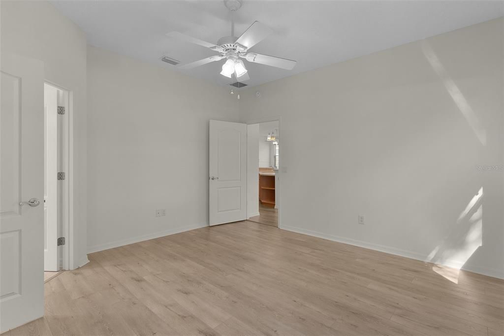 For Sale: $419,000 (3 beds, 2 baths, 1621 Square Feet)