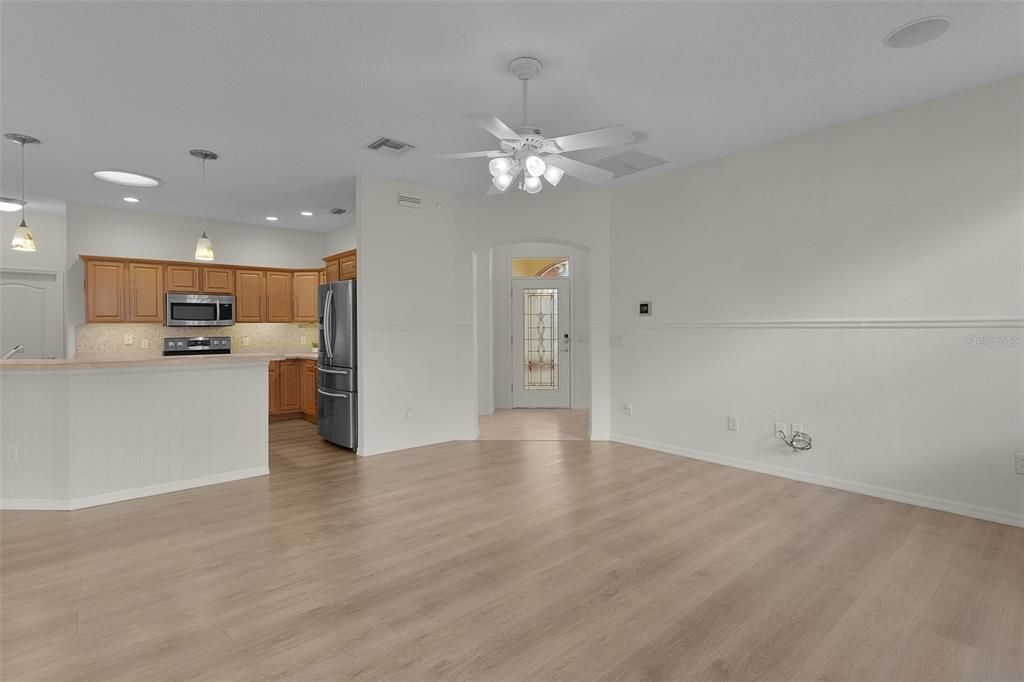 For Sale: $419,000 (3 beds, 2 baths, 1621 Square Feet)
