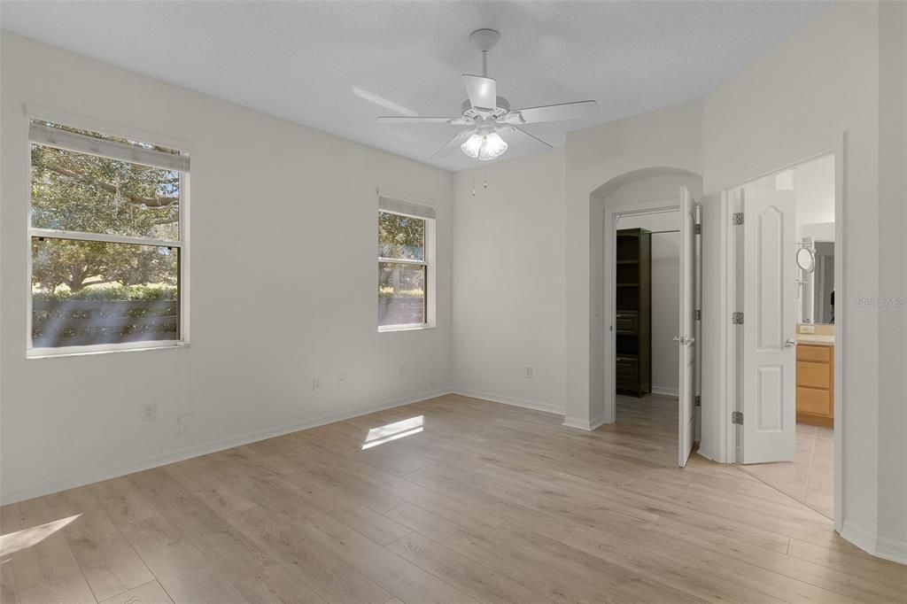 For Sale: $419,000 (3 beds, 2 baths, 1621 Square Feet)