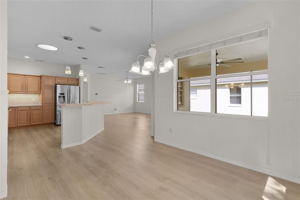 For Sale: $419,000 (3 beds, 2 baths, 1621 Square Feet)
