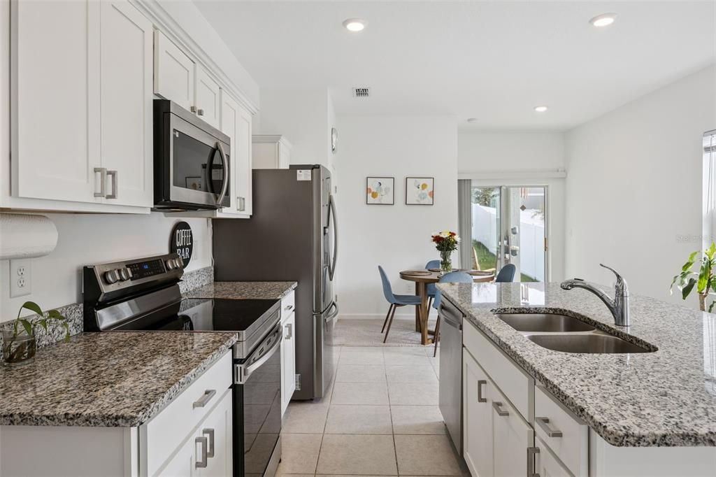 For Sale: $418,900 (3 beds, 2 baths, 1432 Square Feet)