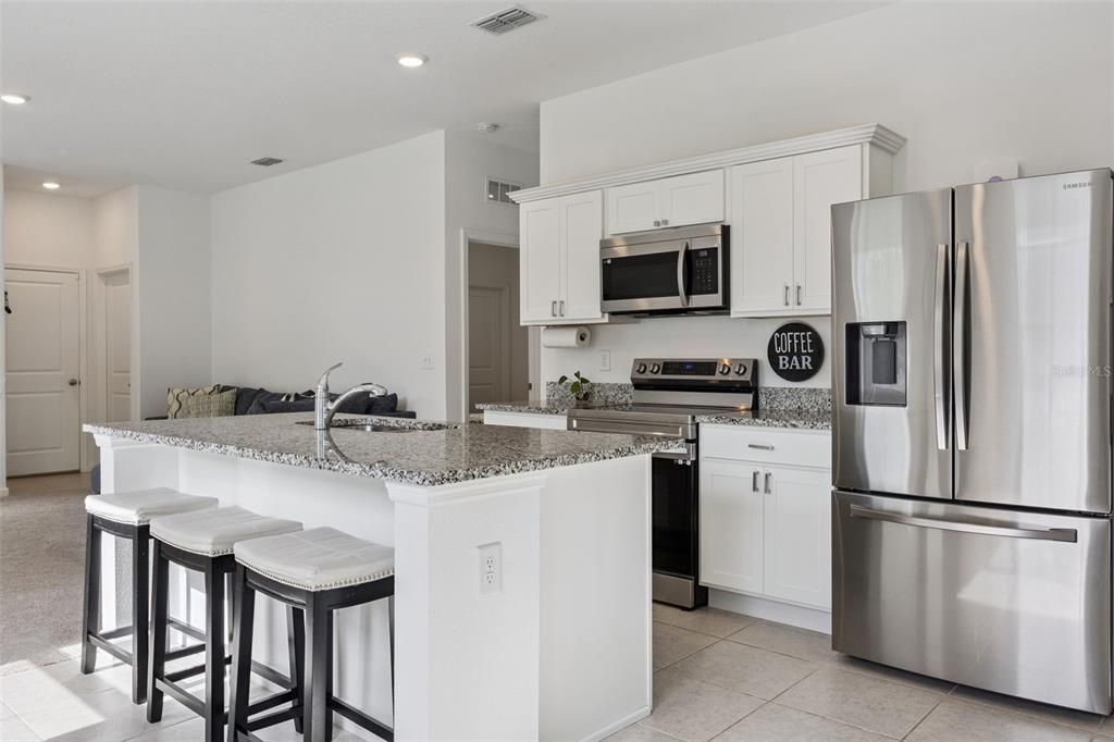 For Sale: $418,900 (3 beds, 2 baths, 1432 Square Feet)