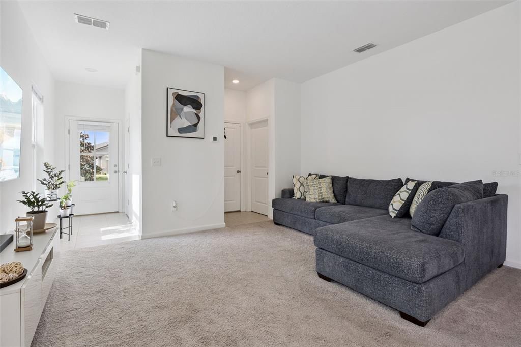 For Sale: $418,900 (3 beds, 2 baths, 1432 Square Feet)