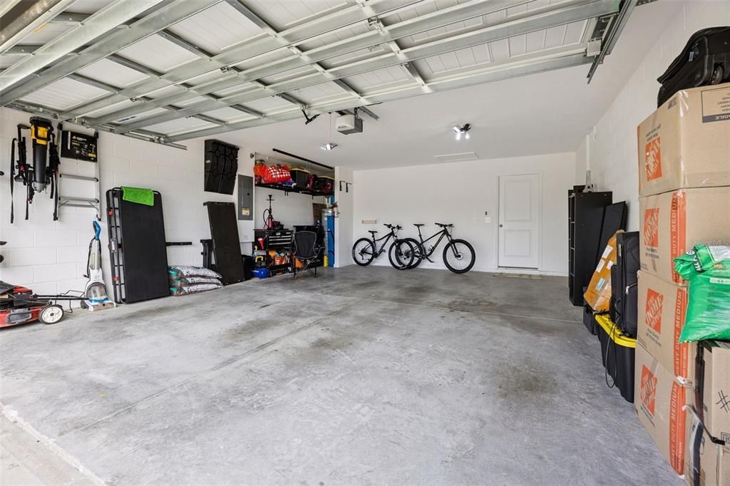 For Sale: $418,900 (3 beds, 2 baths, 1432 Square Feet)