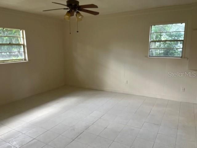 For Rent: $1,695 (4 beds, 3 baths, 1690 Square Feet)
