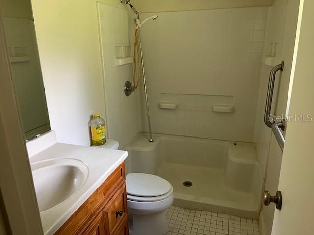 For Rent: $1,695 (4 beds, 3 baths, 1690 Square Feet)