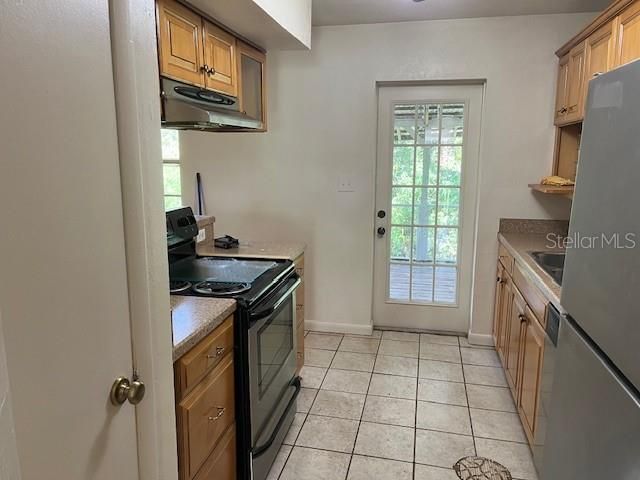 For Rent: $1,695 (4 beds, 3 baths, 1690 Square Feet)