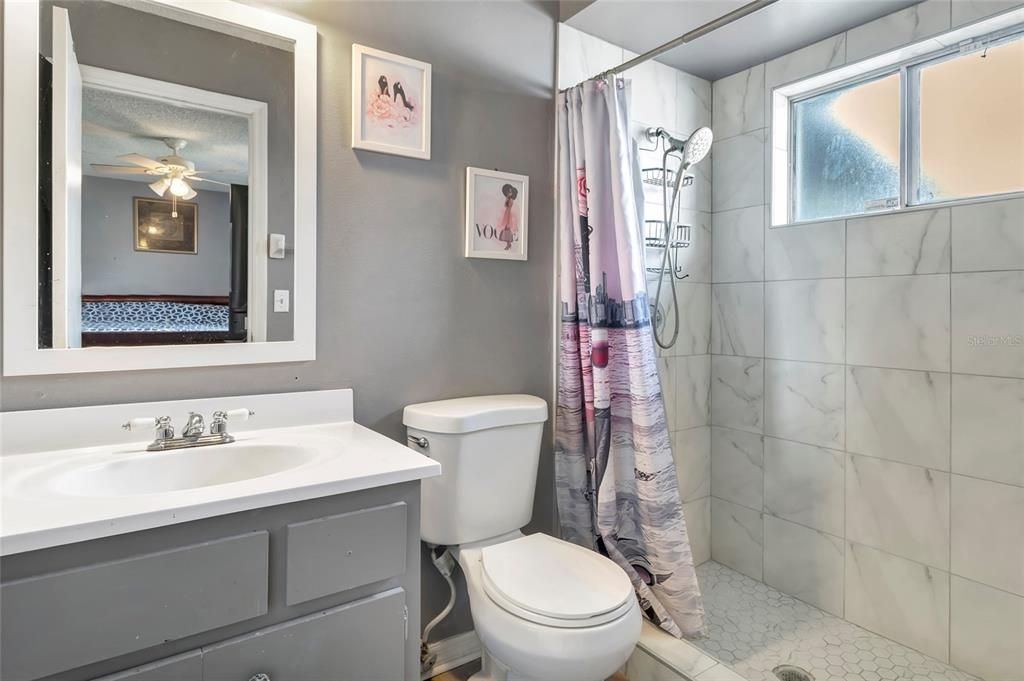En Venta: $285,000 (2 camas, 2 baños, 1225 Pies cuadrados)