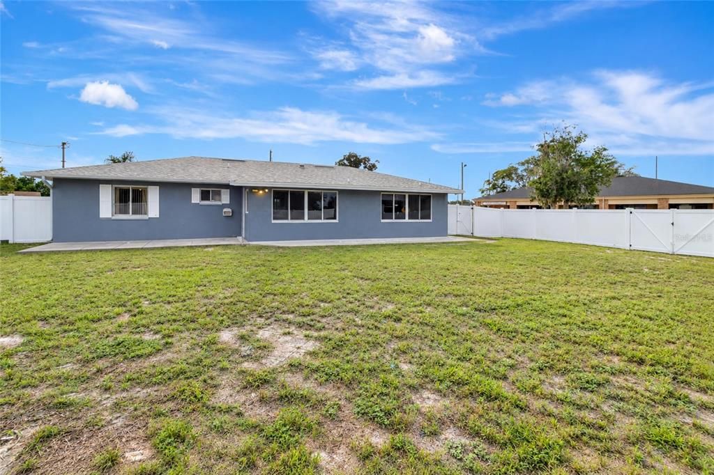 En Venta: $285,000 (2 camas, 2 baños, 1225 Pies cuadrados)