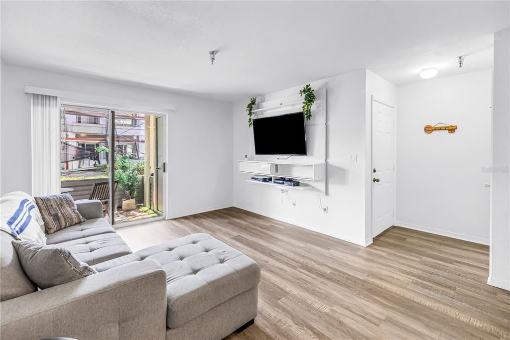 En Venta: $95,000 (1 camas, 1 baños, 742 Pies cuadrados)
