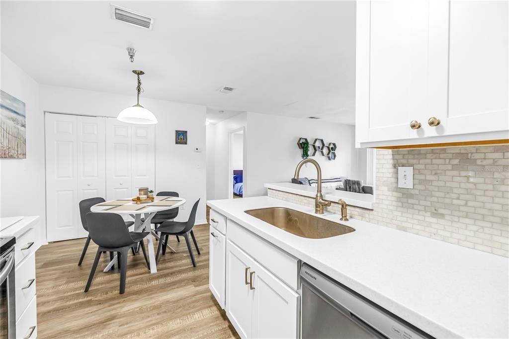 En Venta: $95,000 (1 camas, 1 baños, 742 Pies cuadrados)