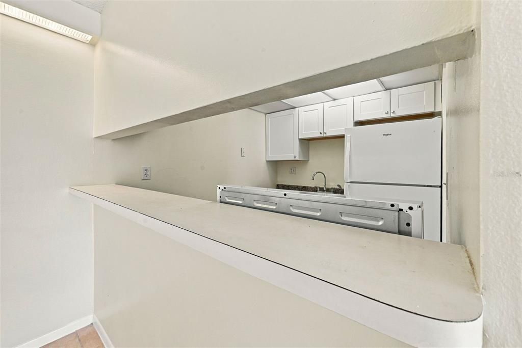 For Rent: $1,450 (2 beds, 2 baths, 895 Square Feet)