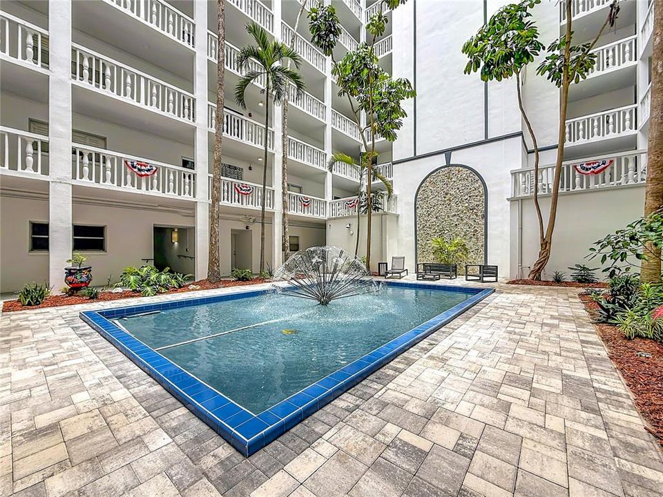 For Rent: $4,350 (2 beds, 2 baths, 1340 Square Feet)