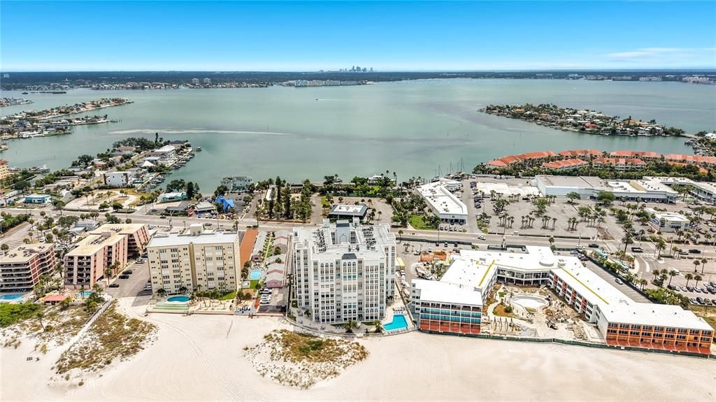 For Rent: $4,350 (2 beds, 2 baths, 1340 Square Feet)