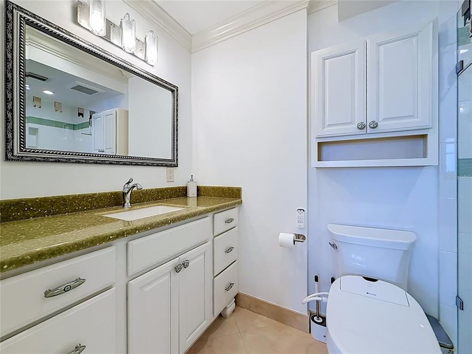 For Rent: $4,350 (2 beds, 2 baths, 1340 Square Feet)