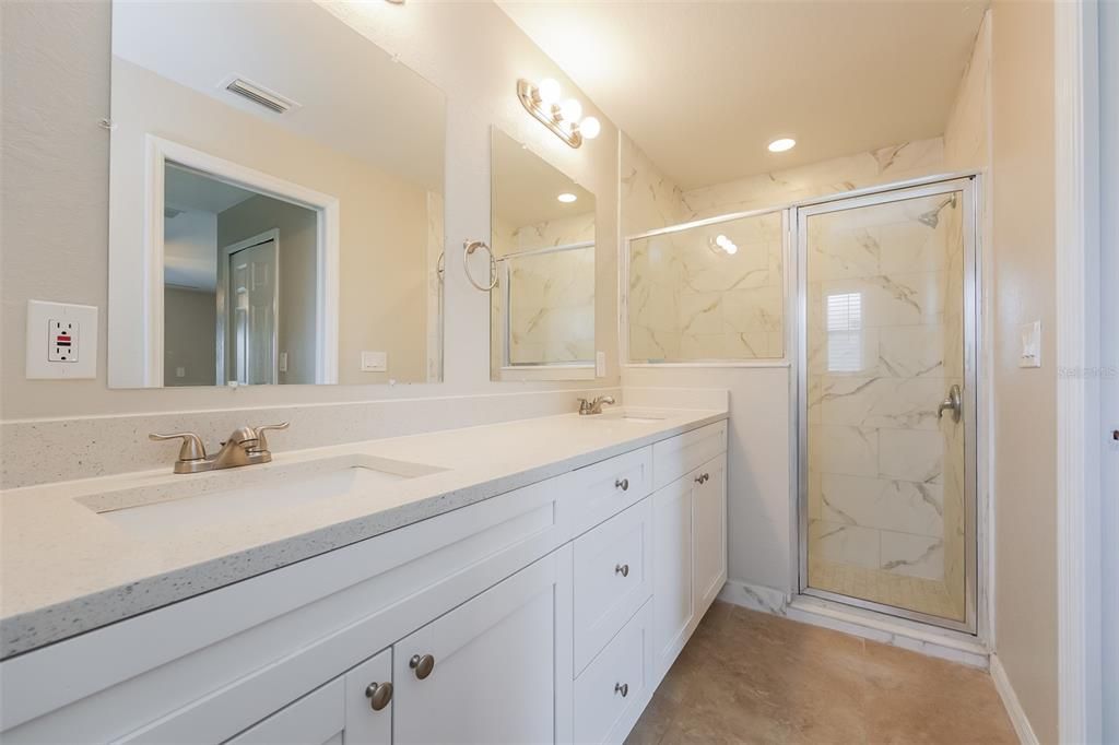 For Rent: $1,950 (4 beds, 2 baths, 1685 Square Feet)