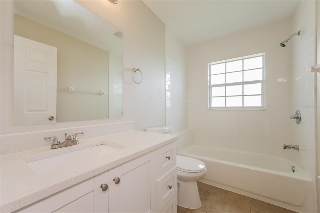 For Rent: $1,950 (4 beds, 2 baths, 1685 Square Feet)