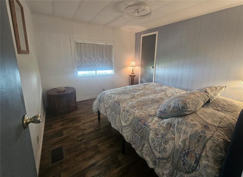 For Sale: $169,900 (2 beds, 2 baths, 1120 Square Feet)