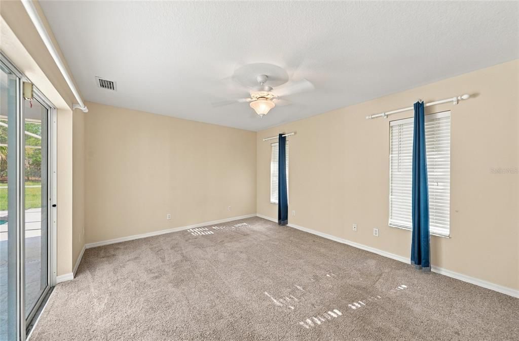For Sale: $350,000 (3 beds, 2 baths, 1564 Square Feet)