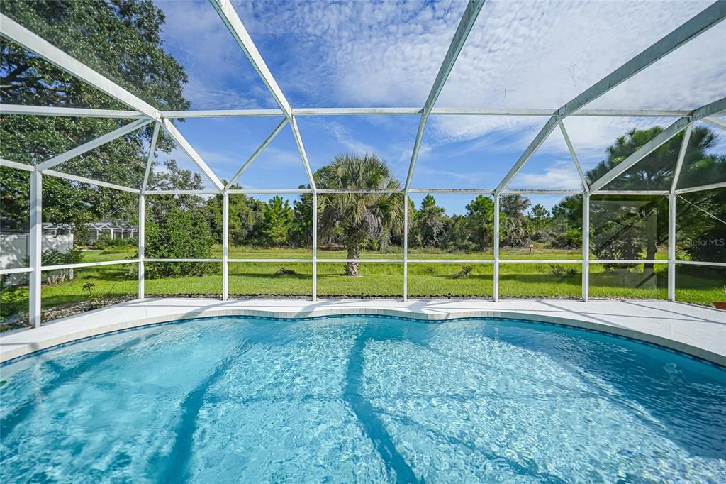 For Sale: $350,000 (3 beds, 2 baths, 1564 Square Feet)