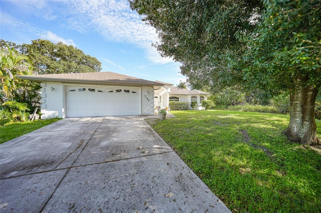 For Sale: $350,000 (3 beds, 2 baths, 1564 Square Feet)