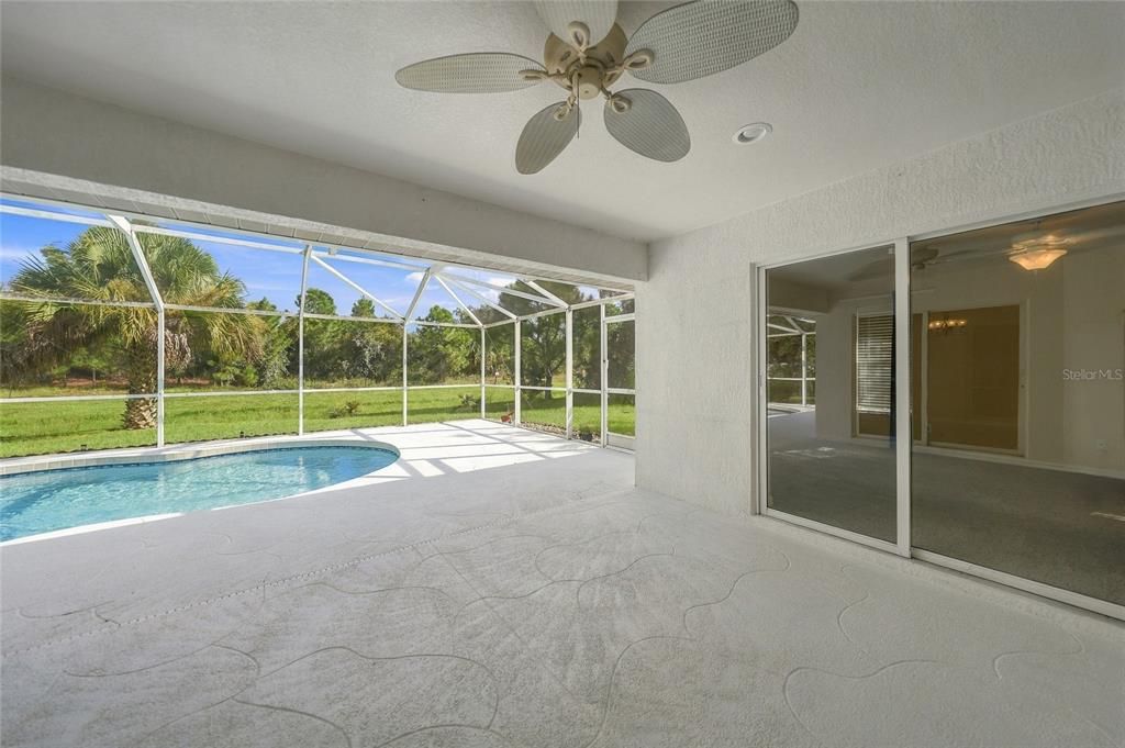 For Sale: $350,000 (3 beds, 2 baths, 1564 Square Feet)