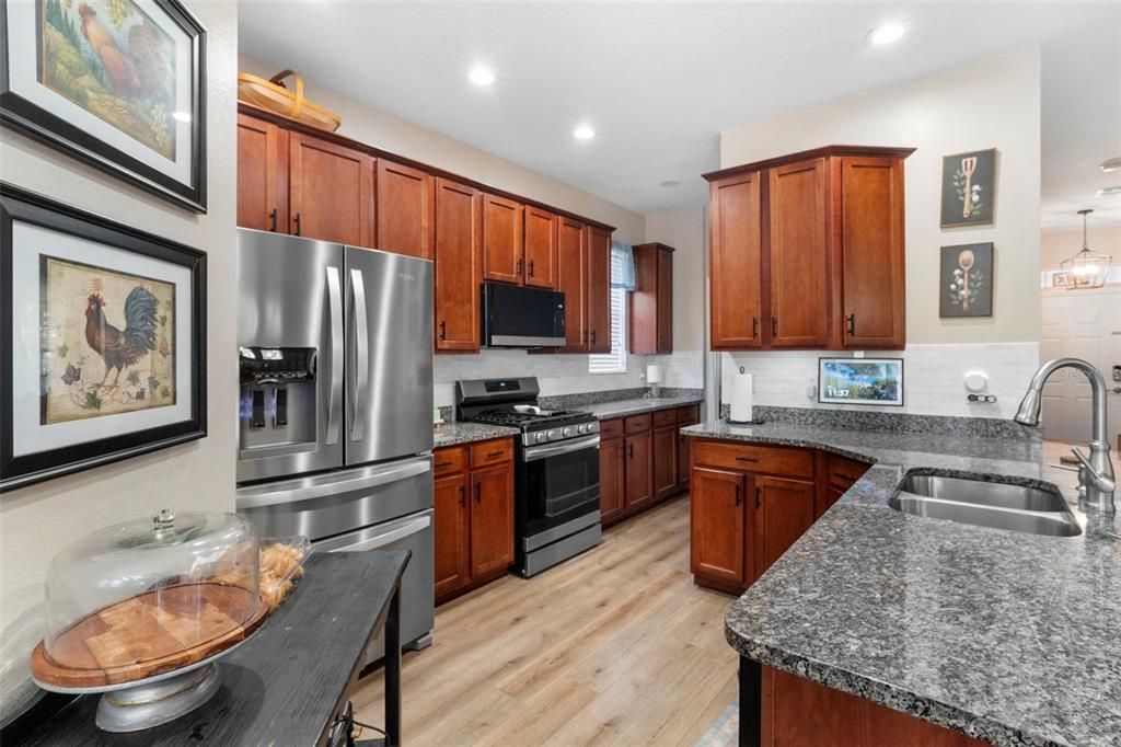 For Sale: $389,000 (3 beds, 2 baths, 2150 Square Feet)