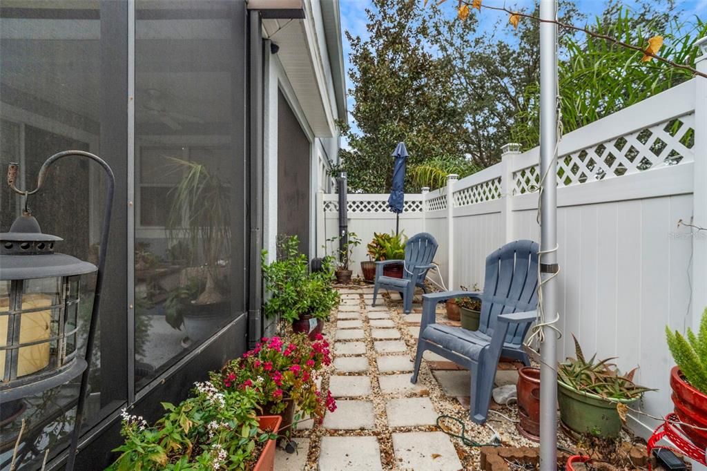 For Sale: $389,000 (3 beds, 2 baths, 2150 Square Feet)