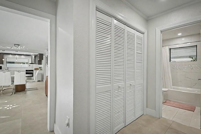 На продажу: $725,000 (3 спален, 2 ванн, 1637 Квадратных фут)