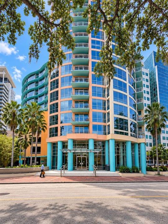 For Rent: $1,750 (1 beds, 1 baths, 1023 Square Feet)