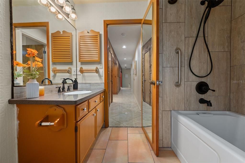 For Sale: $489,000 (3 beds, 2 baths, 2488 Square Feet)