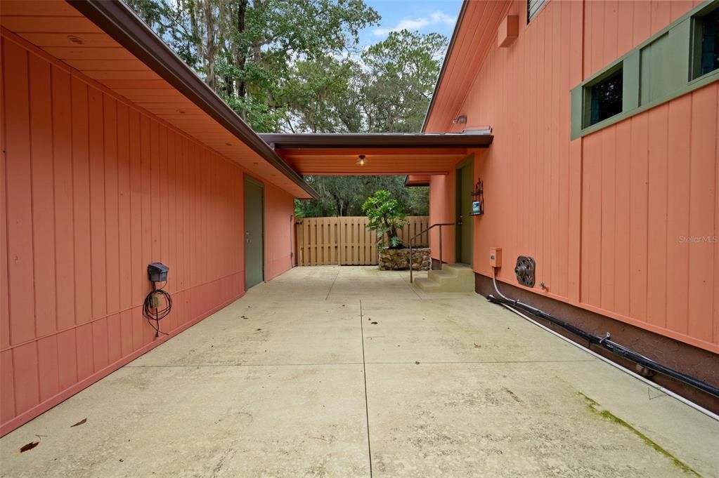 For Sale: $489,000 (3 beds, 2 baths, 2488 Square Feet)