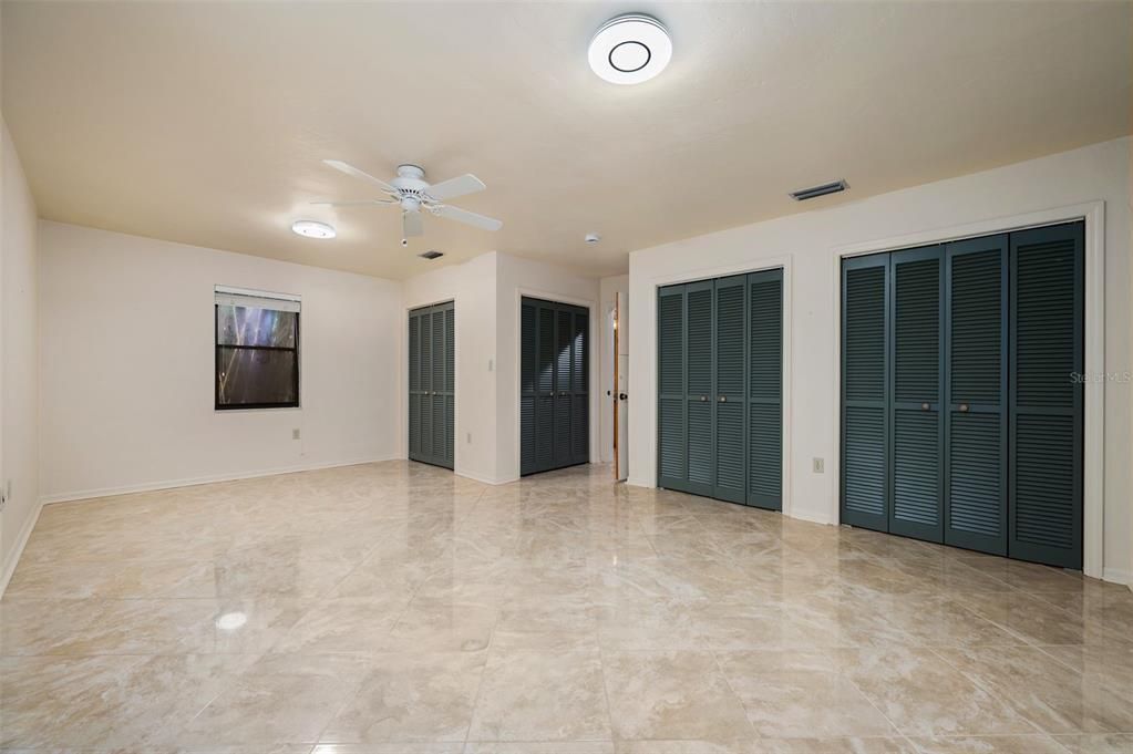 For Sale: $489,000 (3 beds, 2 baths, 2488 Square Feet)