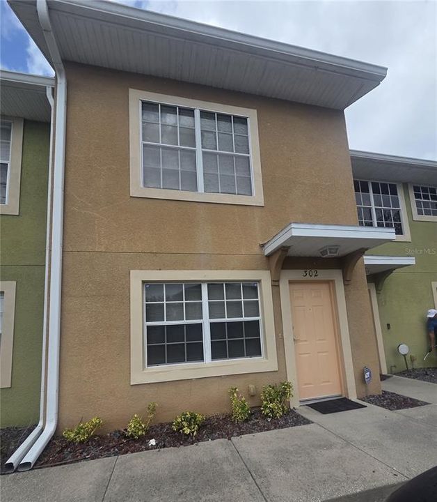 En Venta: $259,000 (2 camas, 2 baños, 1120 Pies cuadrados)