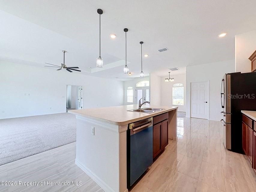For Sale: $599,900 (3 beds, 2 baths, 2221 Square Feet)