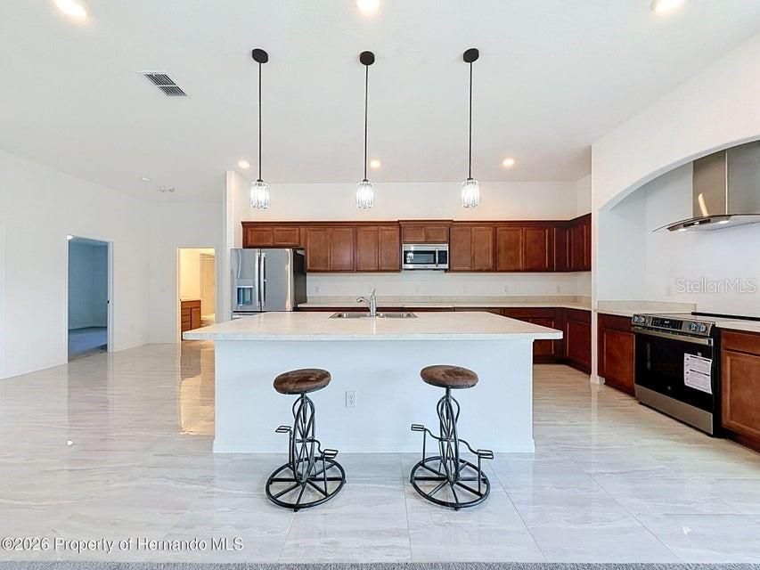 For Sale: $599,900 (3 beds, 2 baths, 2221 Square Feet)
