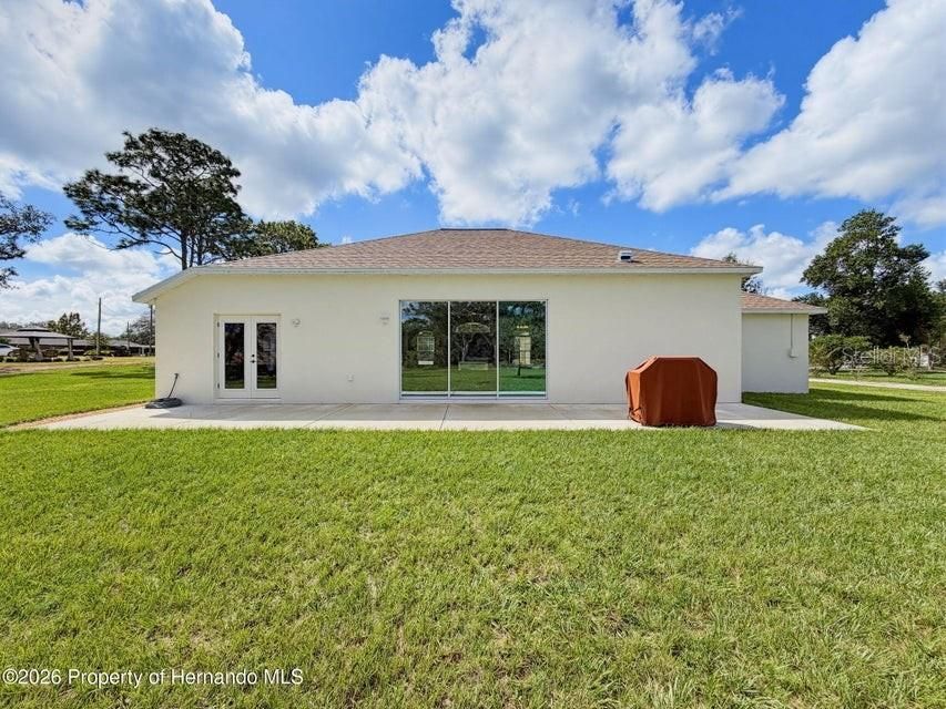For Sale: $599,900 (3 beds, 2 baths, 2221 Square Feet)