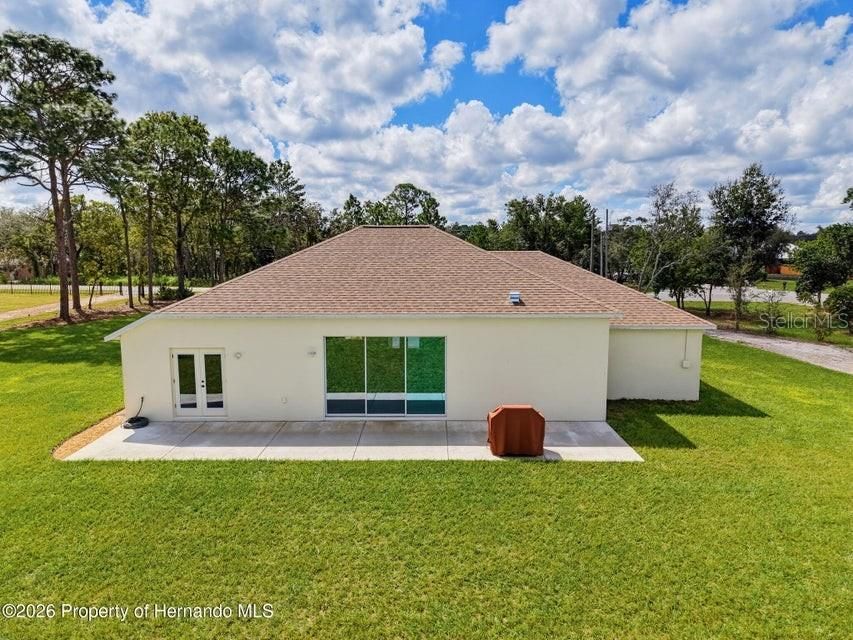 For Sale: $599,900 (3 beds, 2 baths, 2221 Square Feet)