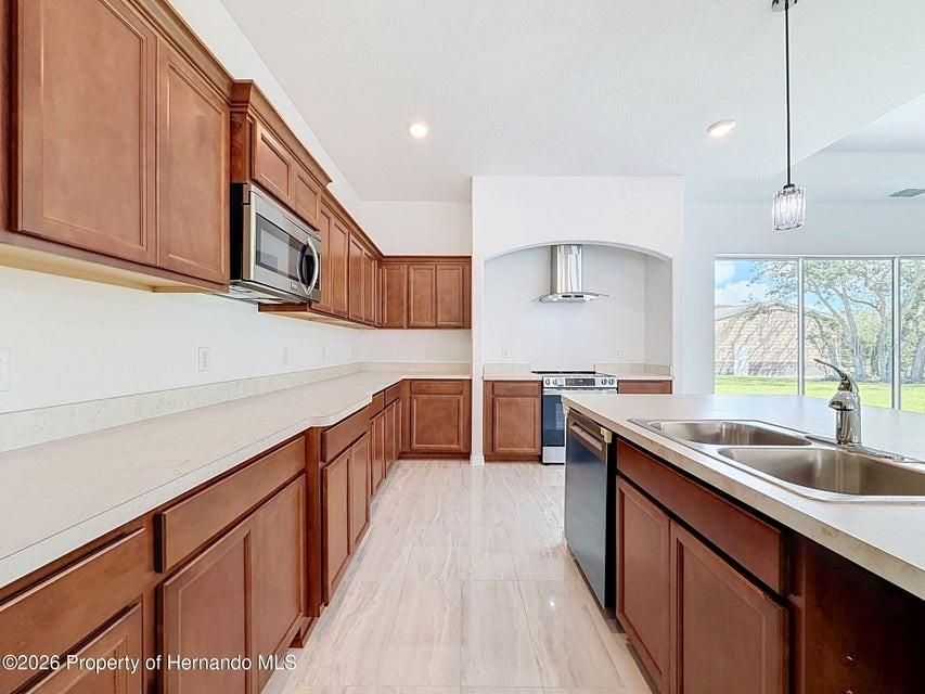 For Sale: $599,900 (3 beds, 2 baths, 2221 Square Feet)