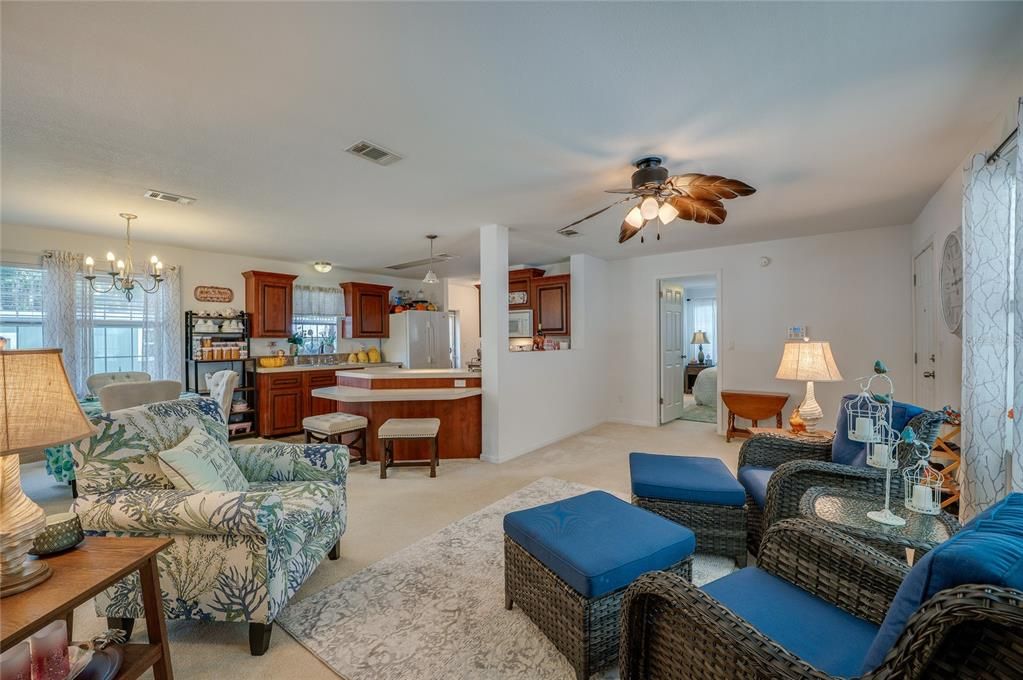 For Sale: $200,000 (3 beds, 2 baths, 1344 Square Feet)