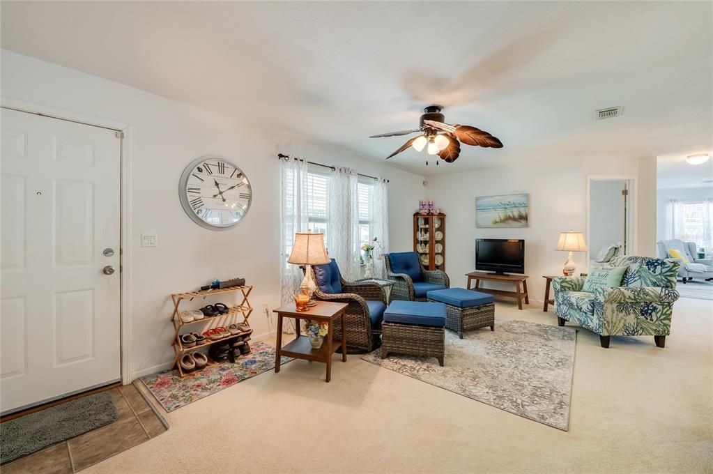 For Sale: $200,000 (3 beds, 2 baths, 1344 Square Feet)