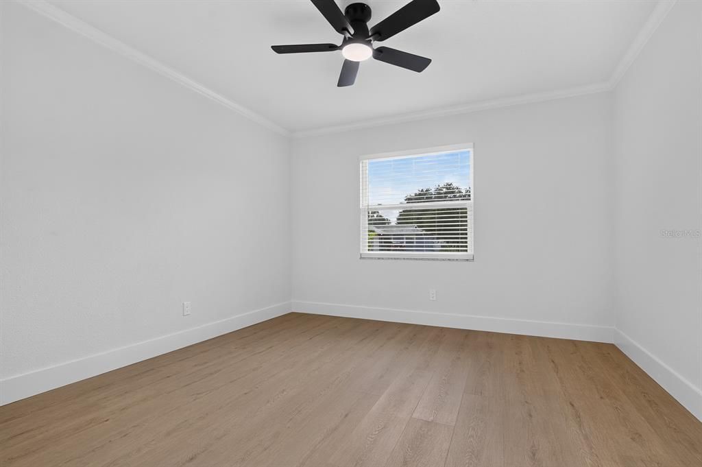 Activo con contrato: $419,900 (3 camas, 2 baños, 1324 Pies cuadrados)