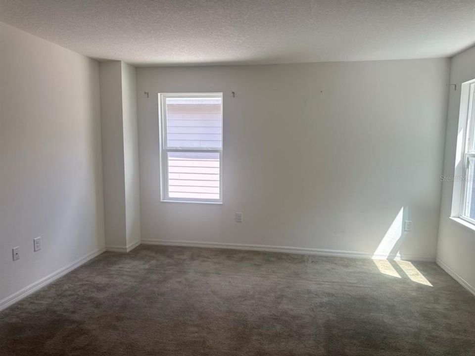 For Sale: $445,000 (3 beds, 2 baths, 2347 Square Feet)