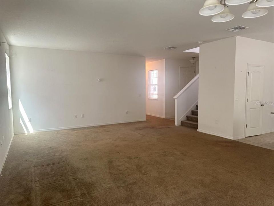 For Sale: $445,000 (3 beds, 2 baths, 2347 Square Feet)
