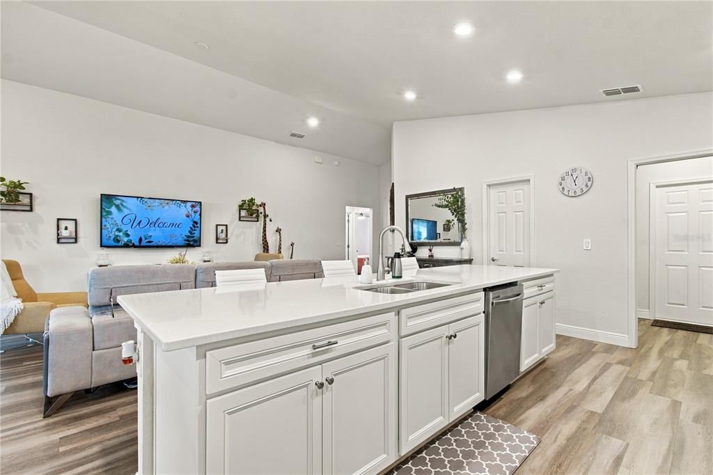 For Sale: $398,000 (3 beds, 2 baths, 2004 Square Feet)